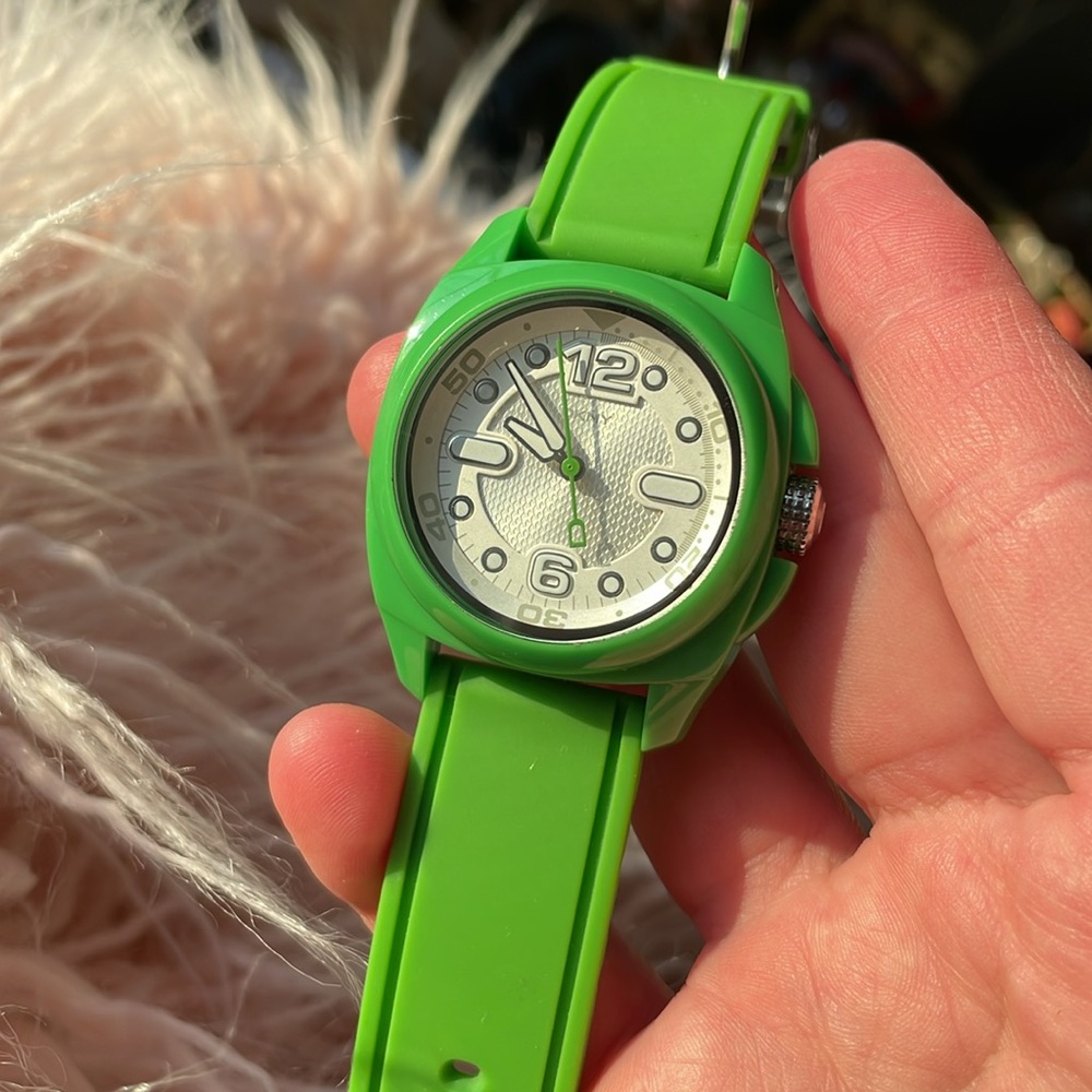 Vintage Bright green DKNY watch Brand new never been used - Picture 14 of 17